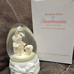 Dept 56 Snowbunnies Musical Waterglobe "Let's Play In The Meadow"